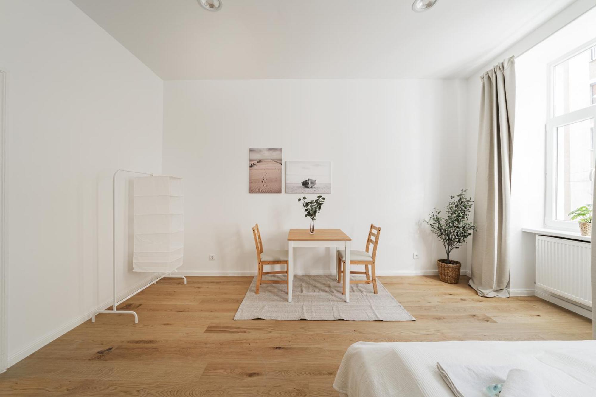 Smart Living - Favoriten Apartment *